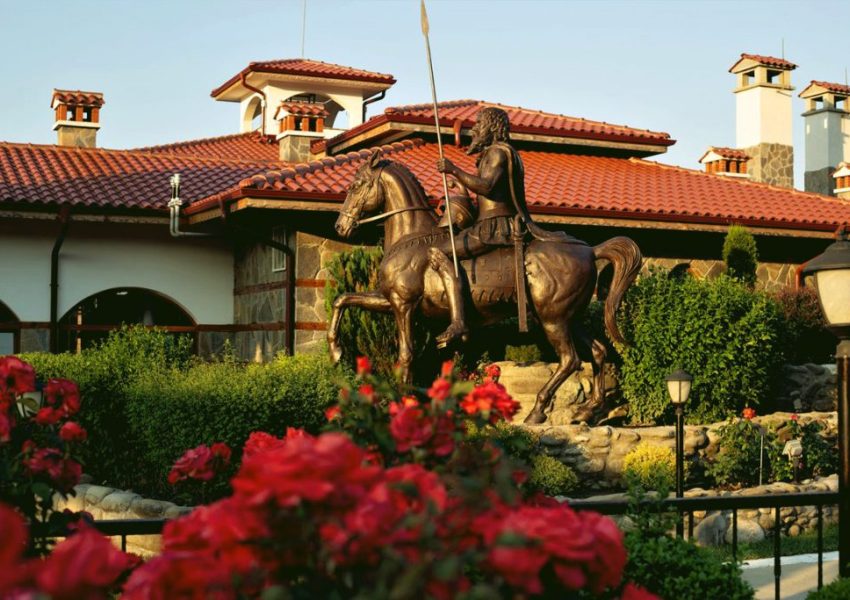 rose valley, Thracian kings, kazanlak, top things to do